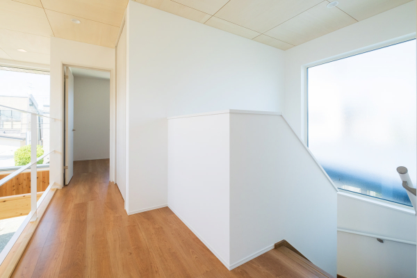 晃和住宅（札幌）_階段画像